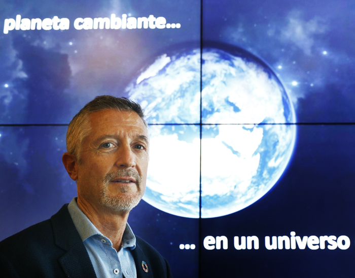 SANTANDER. 15/07/2019.- El profesor asociado de la Universidad Juan Carlos I, Fernando Valladares protagonizó el ciclo " En Contexto " con la conferencia " Bienvenidos al Antropoceno, la era del cambio global ". Foto Esteban Cobo