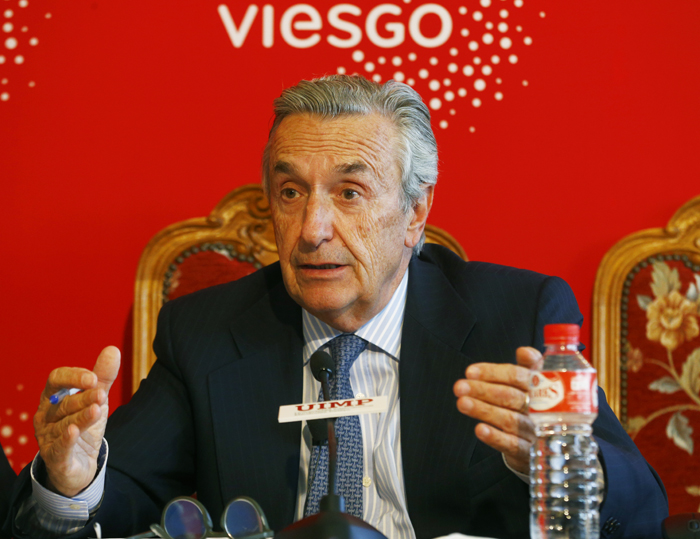 SANTANDER. 08/07/2019.- El  presidente de la CNMC, José María Marín Quemada durante su intervención en el curso 'El papel fundamental de las redes en la transición energética'.  Foto Esteban Cobo