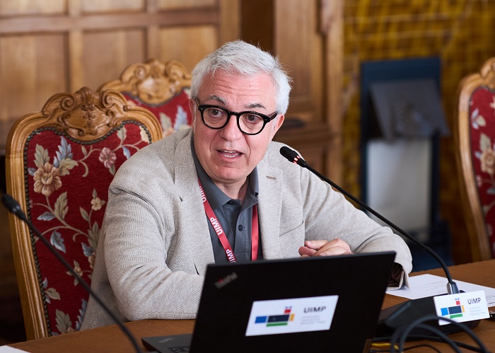 JAVIER MORENO LUZÓN