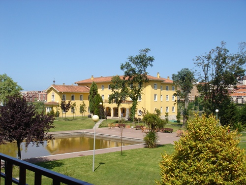 Residencia de Las Llmas 1